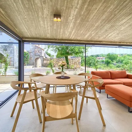 Vila Luxury Jerini Barn Bajcici