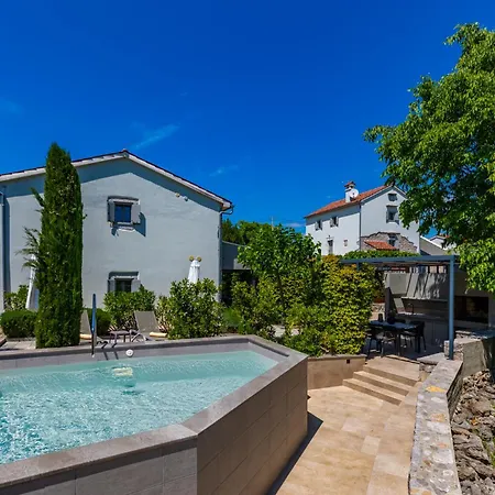 Luxury Jerini Barn *