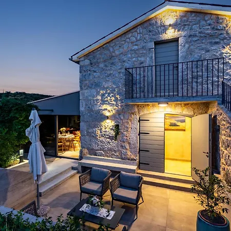 Luxury Jerini Barn Villa