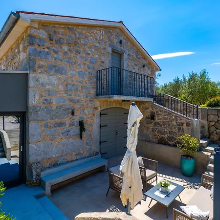Villa Luxury Jerini Barn *