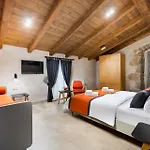 Luxury Jerini Barn *