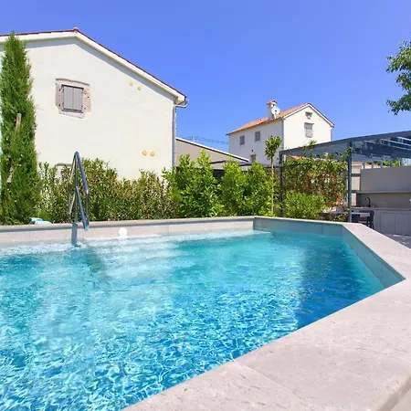 Villa Luxury Jerini Barn