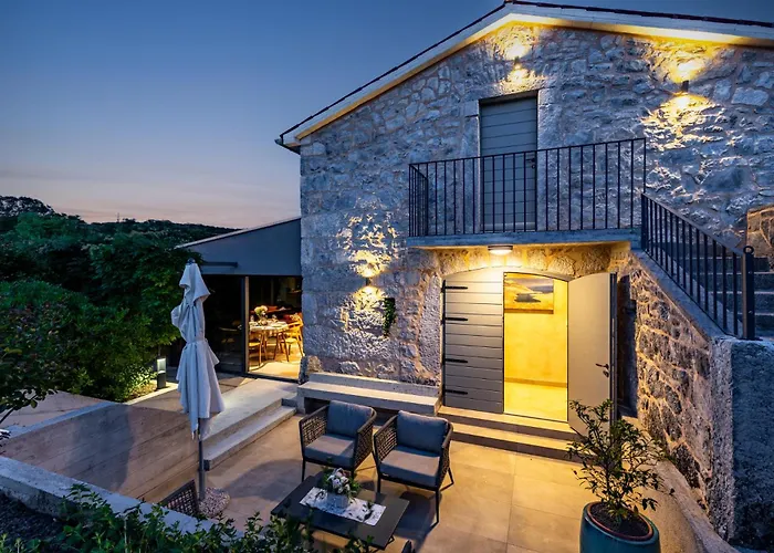 Luxury Jerini Barn Βίλα