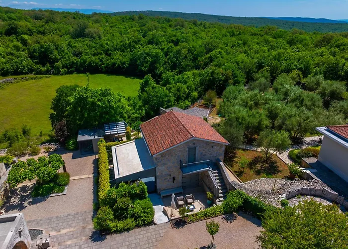 Luxury Jerini Barn Βίλα