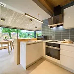 فيلة Luxury Jerini Barn *